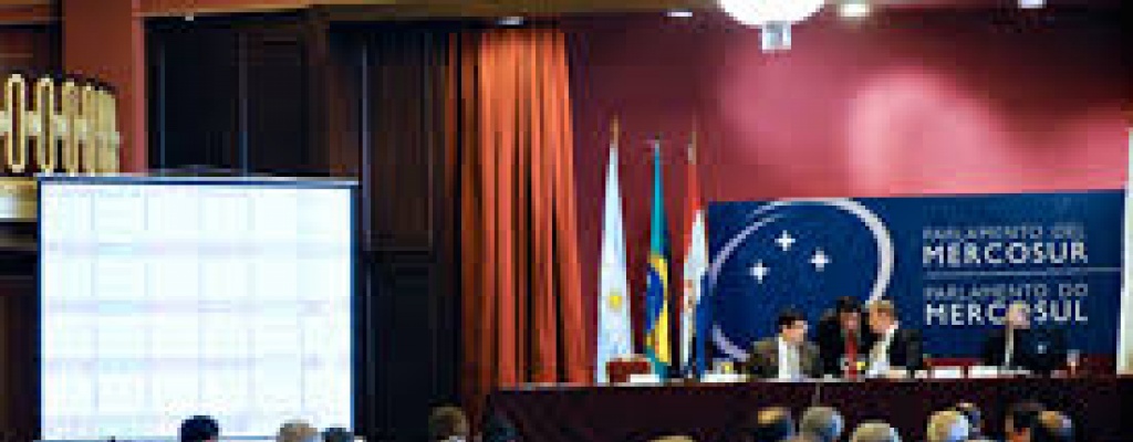 Parlamento del Mercosur firma convenio con Corte Penal Internacional