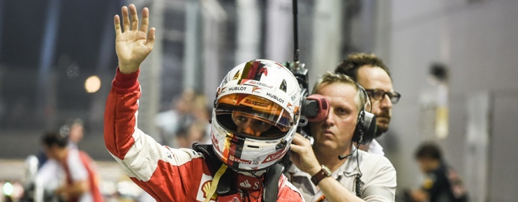 Vettel logr� la pole position en clasificaci�n del GP de Singapur