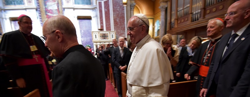 Francisco pidi� a Iglesia estadounidense recibir "sin miedo" a latinos