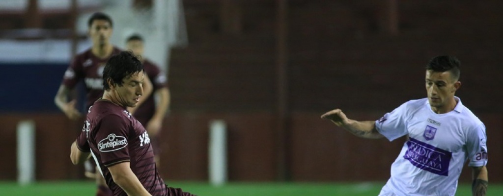 Sudamericana: Defensor empat� ante Lan�s y definir� la serie de local