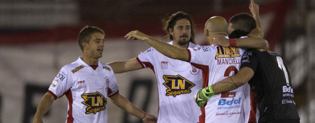 Sudamericana: Huracn, Independiente, River y Paranaense avanzan