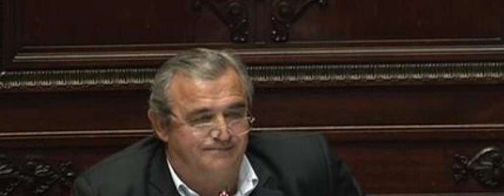Larraaga pidi informes por negocio de ANCAP con Trafigura