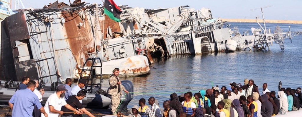 Polica espaola rescat a 523 migrantes frente a costas de Libia