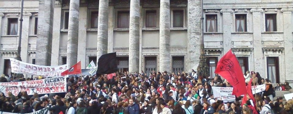 Paro nacional de profesores por votacin de artculos sobre educacin en Presupuesto