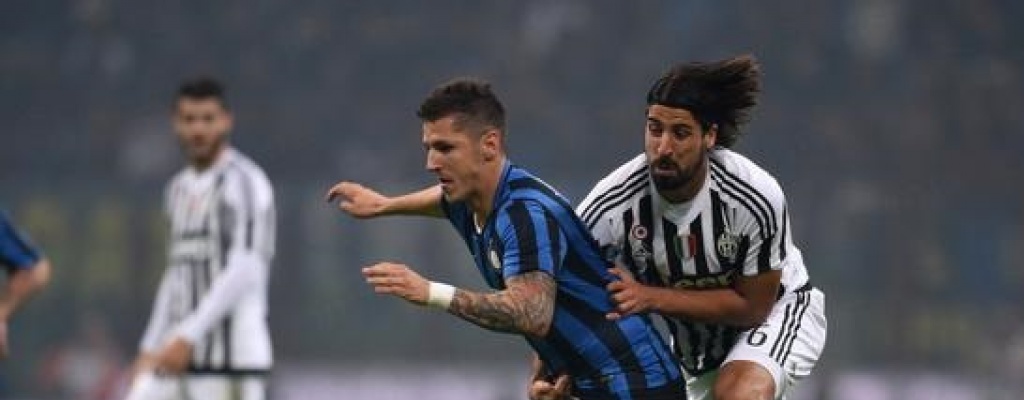 Italia: Inter igual con Juventus; Fiorentina sigue lider pese a derrota
