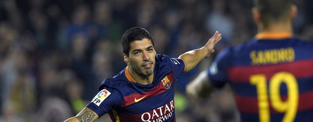 Triplete de Surez para que Barcelona sea lder junto al Real Madrid