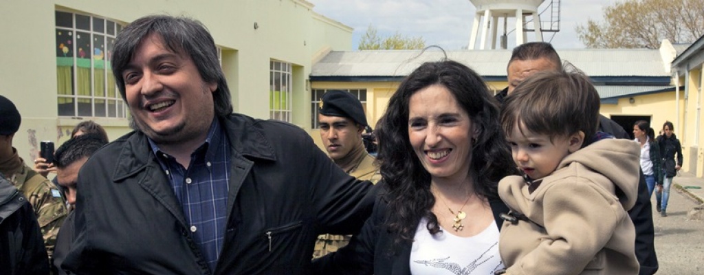Kirchnerismo fortalece mayora en el Senado y pierde en Diputados