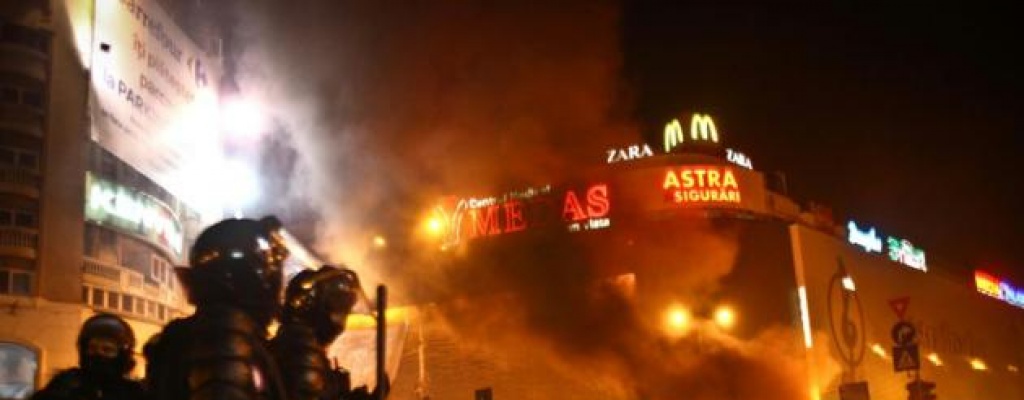 Acusaciones de "irresponsabilidad" por el incendio en una discoteca rumana