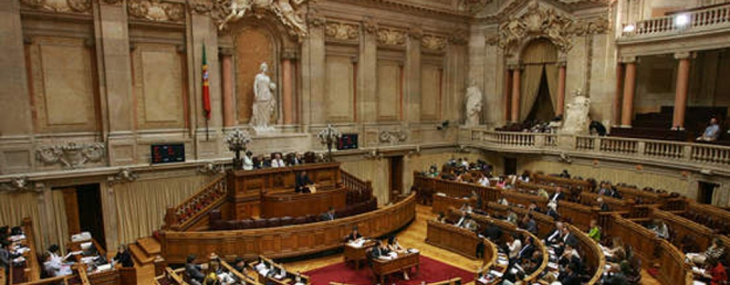 Portugal: Bloque de izquierda acuerda formar mayora con socialistas