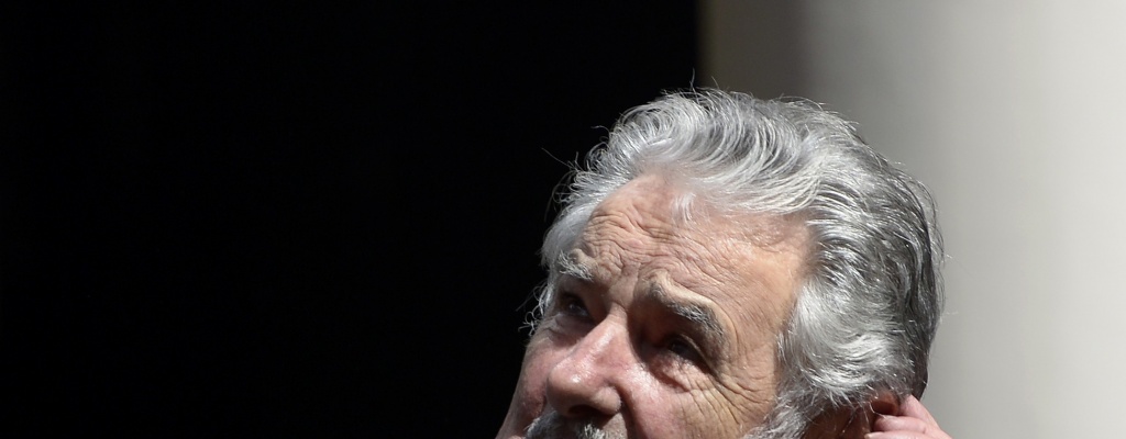 Mujica volvi� a criticar a los medios de comunicaci�n