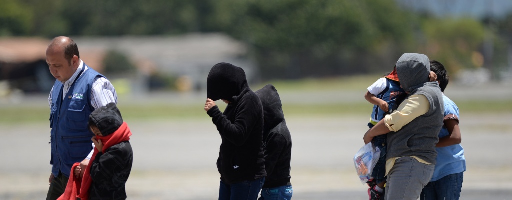 EEUU: Cae a la mitad detenci�n de ni�os indocumentados en julio