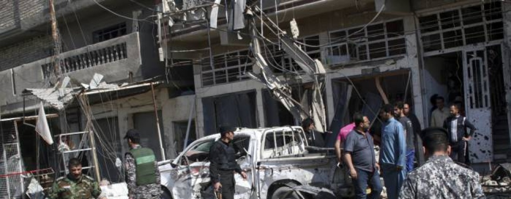 Suicida mat a 12 personas durante un funeral en Bagdad