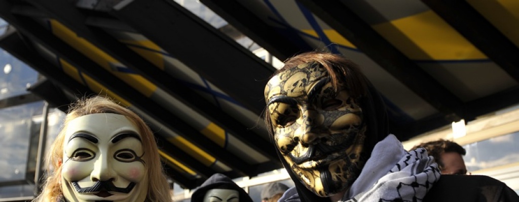 Anonymous hacke cuentas de Twitter del Estado Islmico