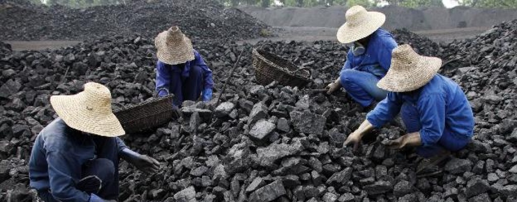 Al menos 21 muertos en China en el incendio de una mina de carbn