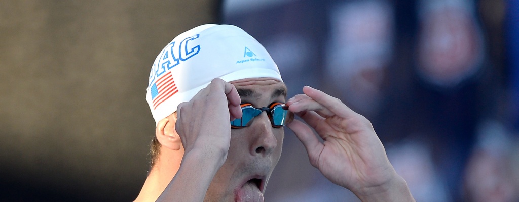 Phelps marca mejor crono mundial del a�o en 100 metros mariposa