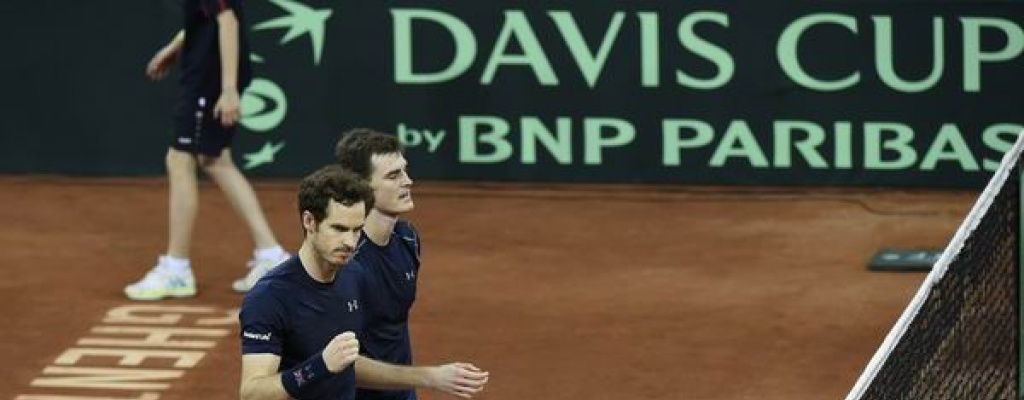 Hermanos Murray dejan a Gran Bretaa a un triunfo de la Copa Davis