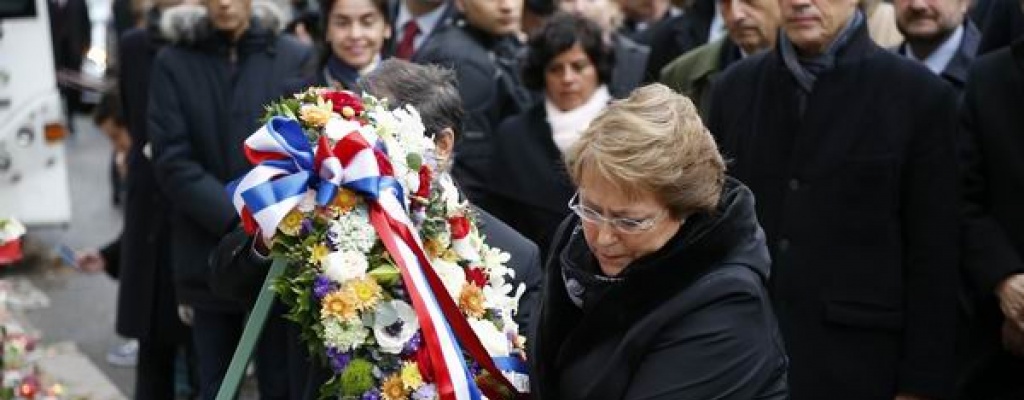Bachelet rindi homenaje a vctimas de atentados en Pars