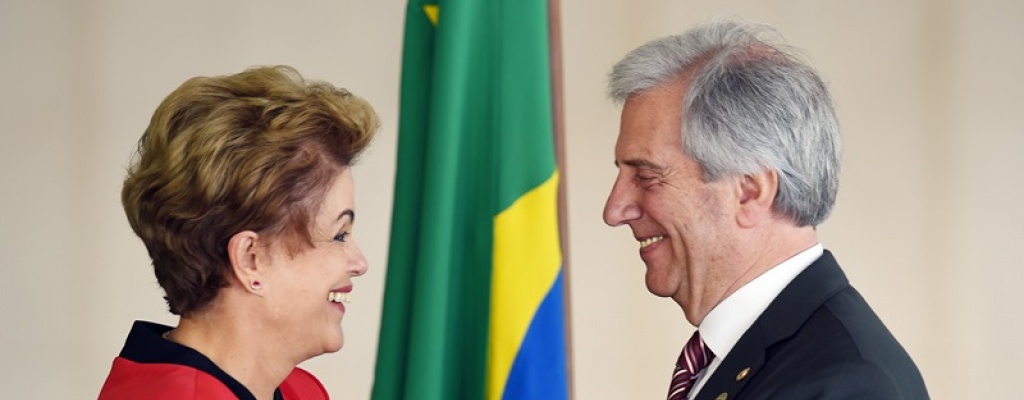 Frente Amplio y oposicin siguen con "preocupacin" y "mucha atencin" el proceso contra Rousseff en Brasil