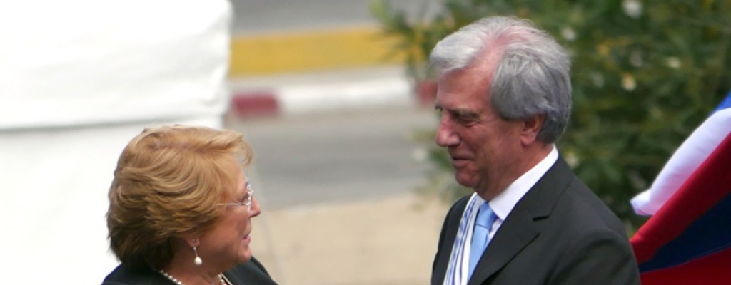 Vzquez viaja por el da a Chile: Reunin bilateral con Bachelet y condecoraciones