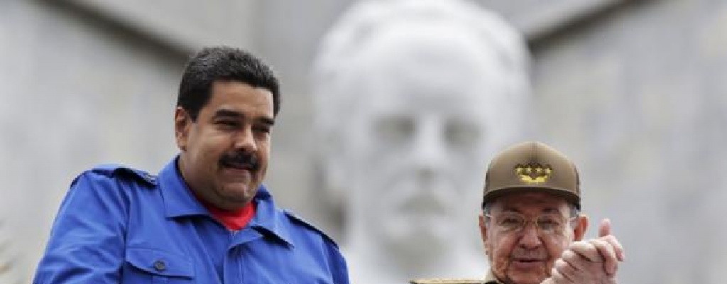 Castro apoya a Maduro tras caer "en extraordinaria batalla" electoral