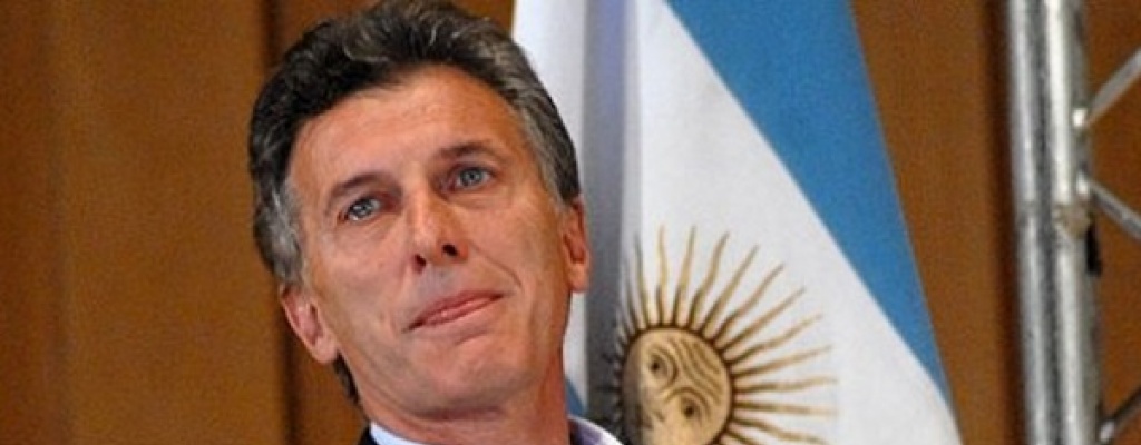 Macri asume con un traspaso indito por la ausencia de Cristina 