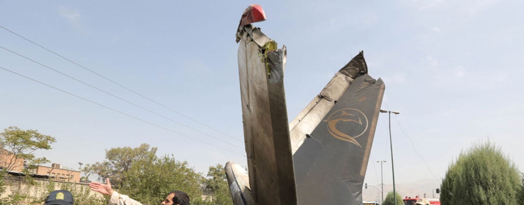48 muertos al estrellarse avi�n de pasajeros cerca de capital iran�