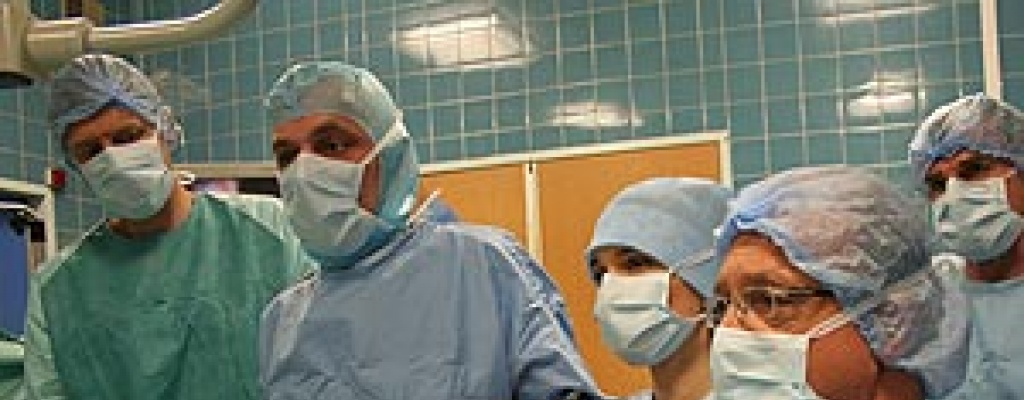 Un caso de muerte cerebral y 5 hospitalizados en Francia en ensayo terap�utico fallido