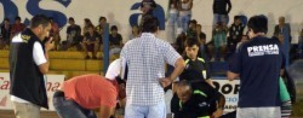 No hay f�tbol en el interior el fin de semana por la agresi�n a juez
