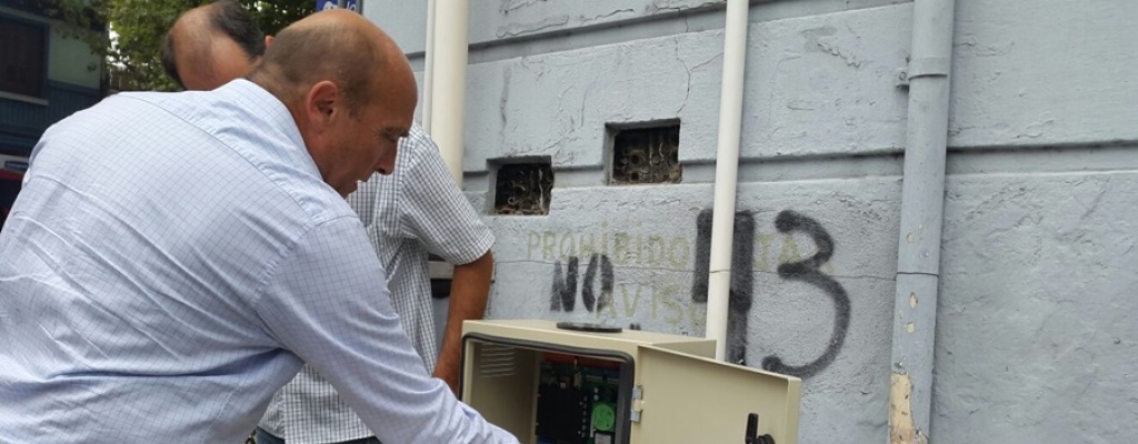 Intendencia puso en funcionamiento nuevos sem�foros en dos cruces de Montevideo