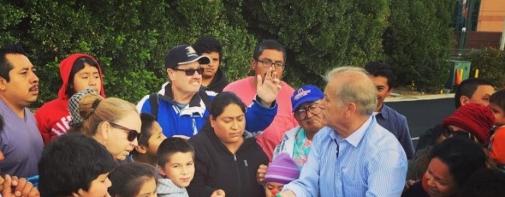 Precandidato Dem�crata impulsa Uni�n Americana, promete prioridad para Am�rica Latina y elogia a V�zquez