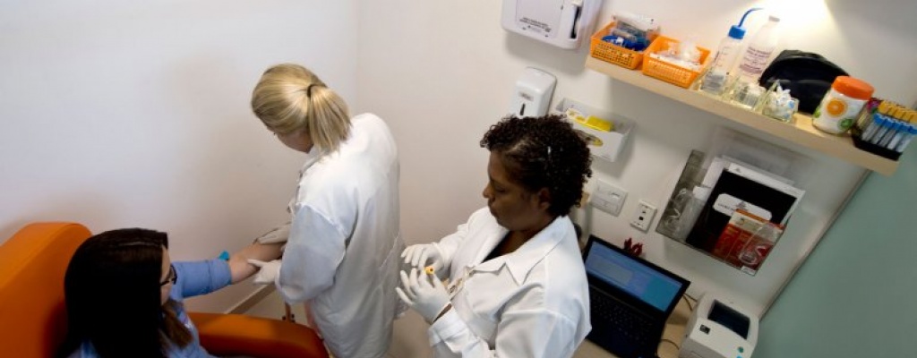 Brasil confirm� un contagio del virus del zika a trav�s de una transfusi�n de sangre