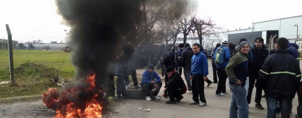 En Argentina se encienden luces rojas en mercado laboral 
