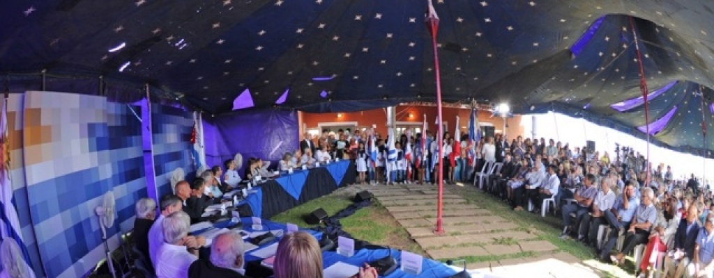 V�zquez llega a Paysand� en la previa al Consejo de Ministros