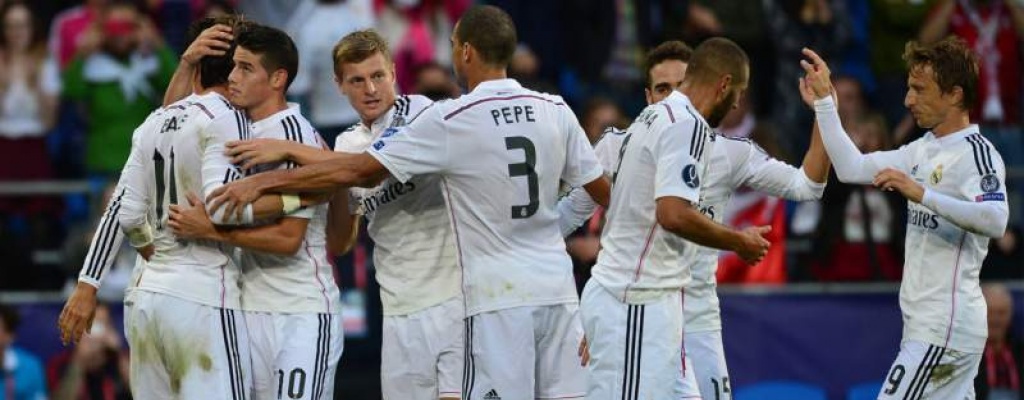 Real Madrid empata en M�laga y queda lejos del Barcelona