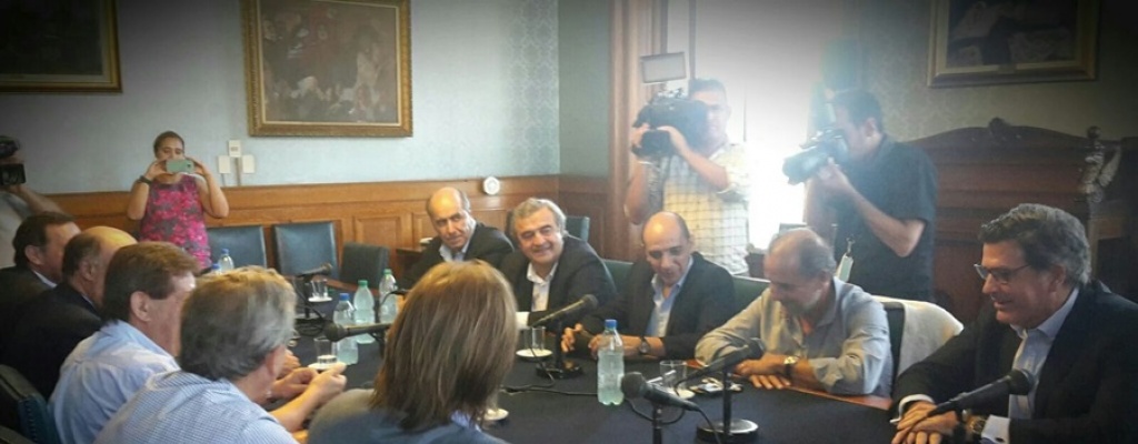 Larraaga reuni a toda la oposicin por denuncia penal sobre ANCAP