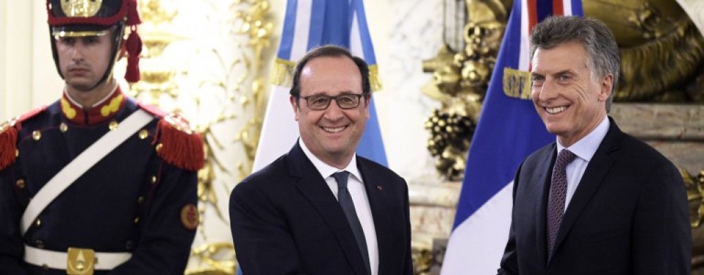 Hollande respald a la Argentina para que se "reintegre" al mercado internacional 