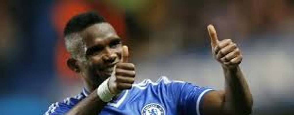 Samuel Eto'o cerca de fichar por el Liverpool