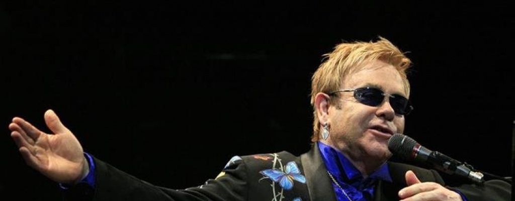 Elton John da concierto sorpresa en Los ngeles con Lady Gaga como invitada