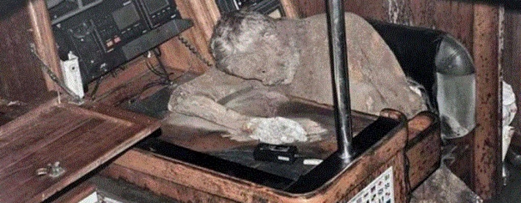 Naufrago fue hallado un ao despus de morir en su velero a la deriva