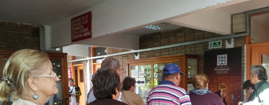 Denuncian falta de hojas de votacion en circuitos de varios barrios de Montevideo