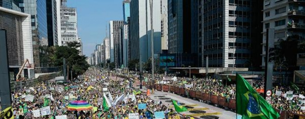 Millones pidieron la salida de Dilma del Gobierno de Brasil