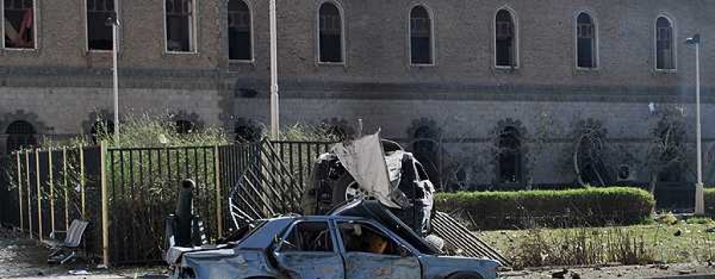 Atentado bomba de Al Qaeda con un saldo de 13 muertos en Yemen 