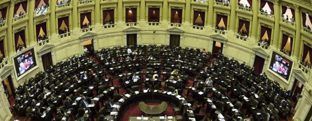 Diputados en Argentina dan media sancin a la ley que habilita el pago a los holdouts