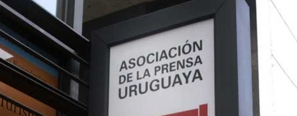 Prensa Uruguaya rechaz decisin de Tenfield de no permitir a Telenoche cubrir la inauguracin del estadio de Pearol
