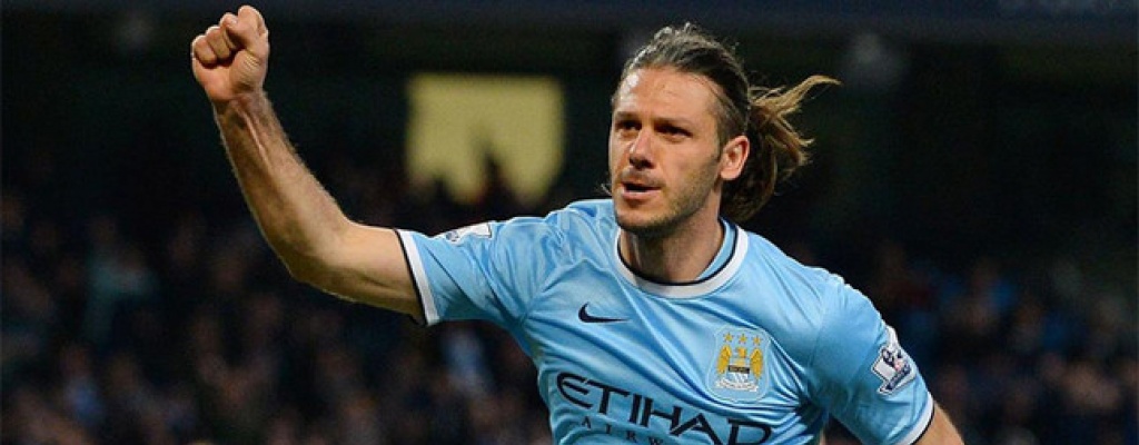 El defensa argentino Demichelis expedientado por realizar apuestas