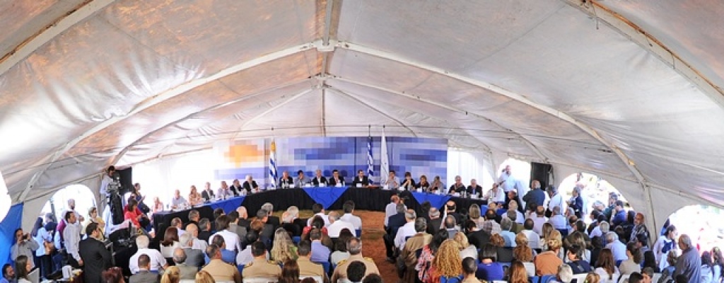 El Gobierno realiza gestiones para transferir plazas de deportes a intendencias