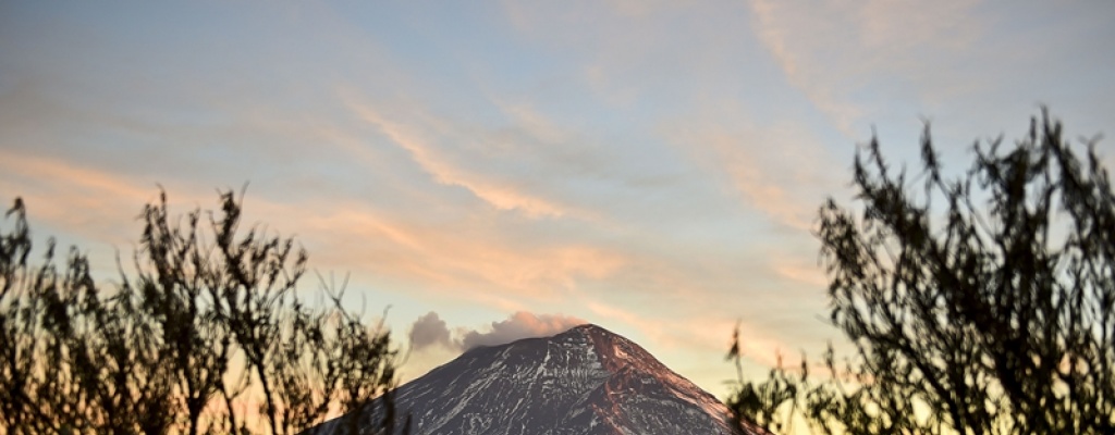 Volcn Popocatpetl aumenta actividad y obliga a cerrar aeropuerto mexicano