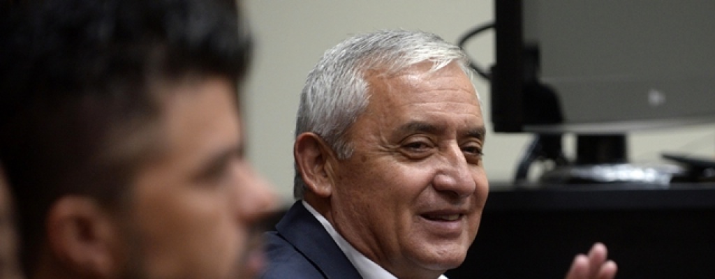 Demandarn penalmente a todo el gabinete del expresidente guatemalteco