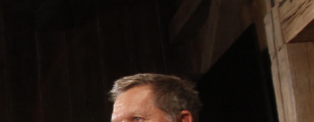El gobernador de Ohio John Kasich se retira de la campaa presidencial de EE.UU