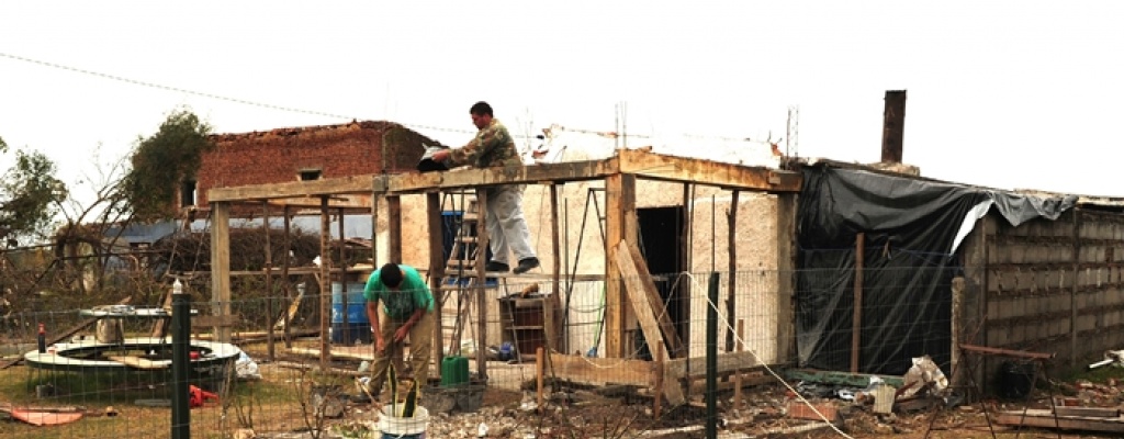  Se entregaron 232 canastas de materiales a familias de Dolores 